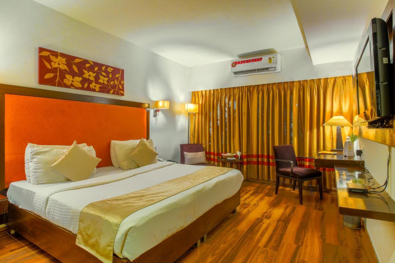 Gis Select Banjara Hill Hotel Хидерабад Екстериор снимка