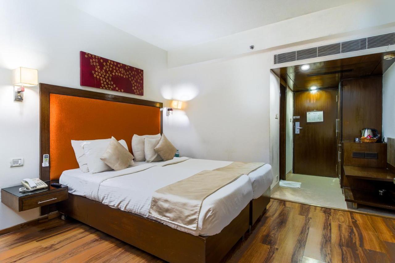 Gis Select Banjara Hill Hotel Хидерабад Екстериор снимка